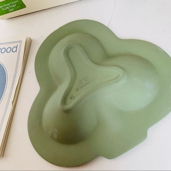 Wedgwood Sage Green Club Tray - Picture 2 of 2